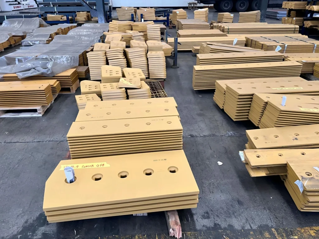 komastu end bits